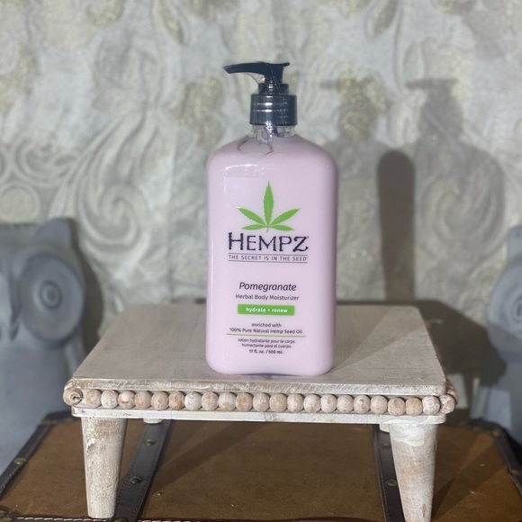⚡️Hempz Lotion - Pomegranate - Picture 2 of 4